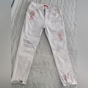 Guess Jeans, cropped with embroidery